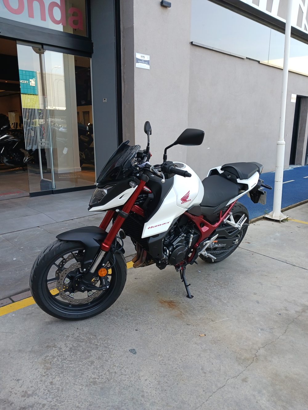 HONDA HORNET 750 - Imagen 3