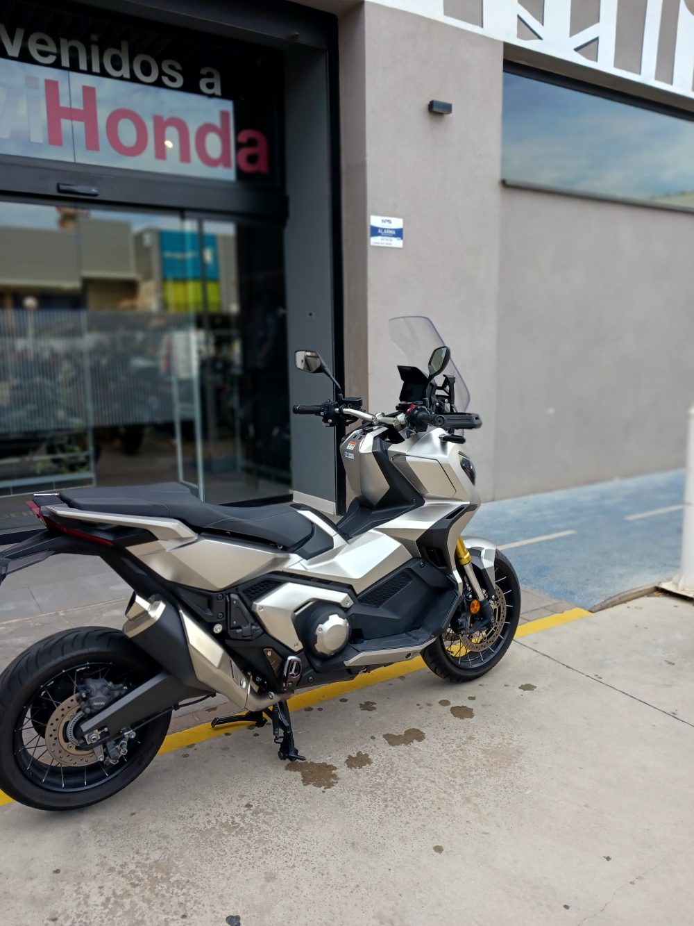 HONDA XADV 750 - Imagen 6