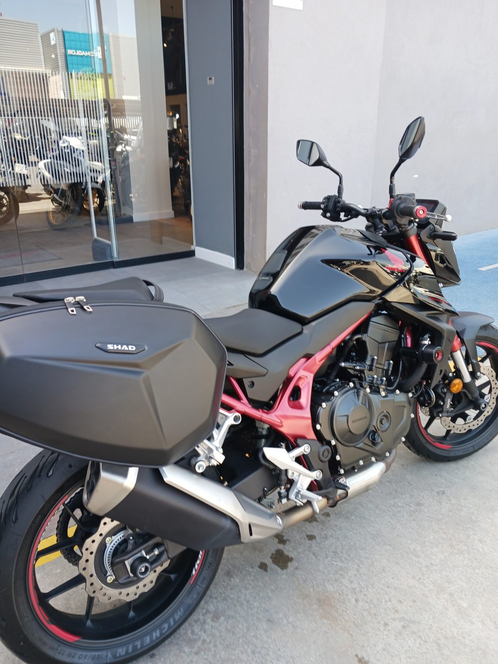 HONDA HORNET 750 - Imagen 3