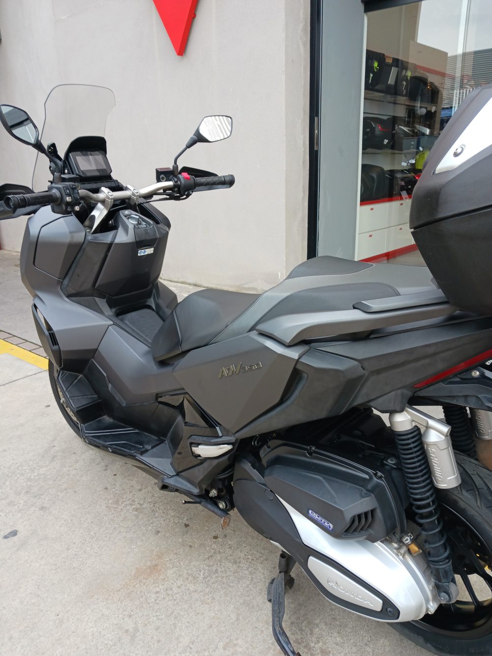 HONDA AVD 350 - Imagen 6