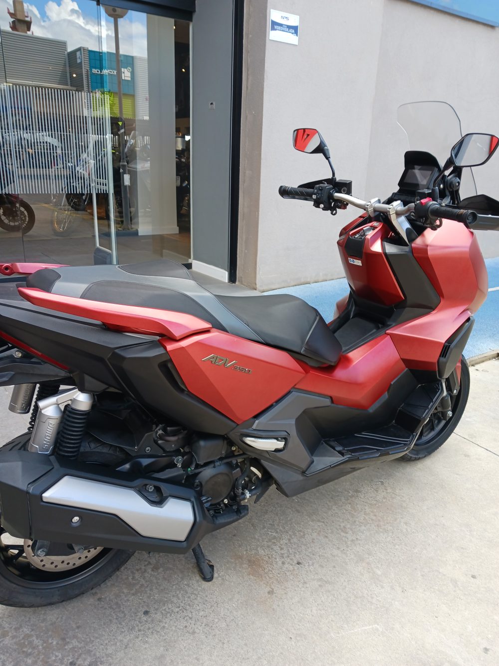HONDA AVD 350 - Imagen 4