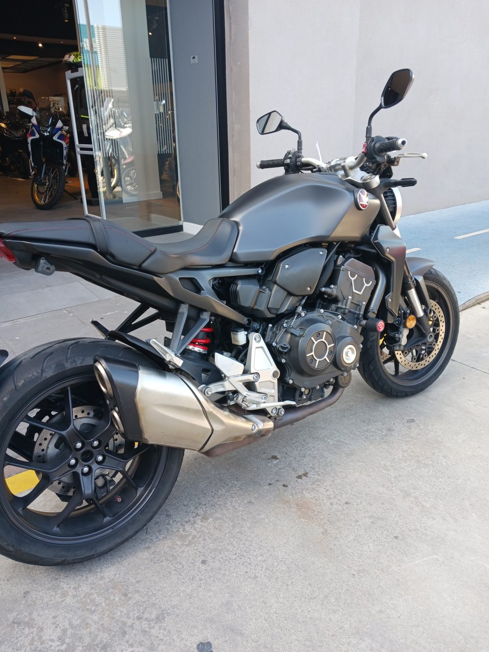 HONDA CB1000R - Imagen 3