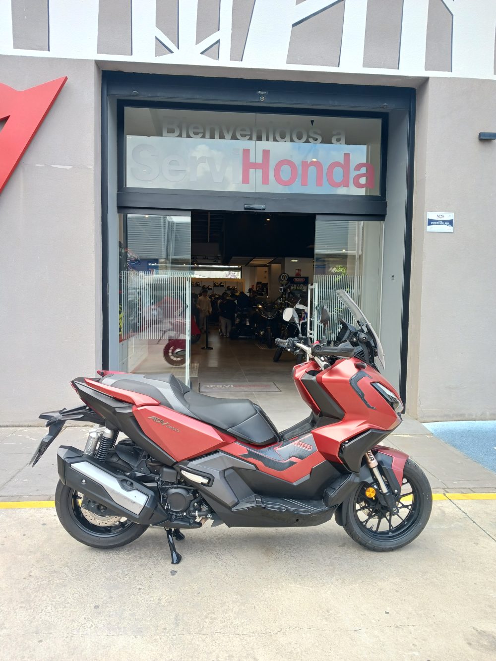 HONDA ADV 350