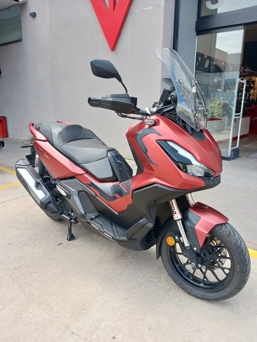 HONDA ADV 350 - Imagen 2