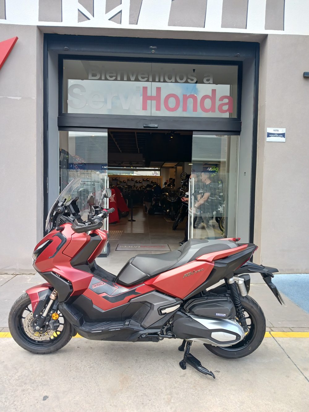 HONDA ADV 350 - Imagen 4