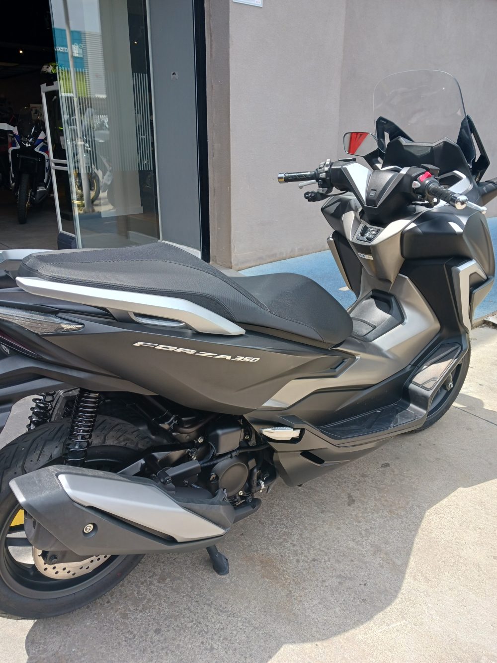 HONDA FORZA 350 - Imagen 7