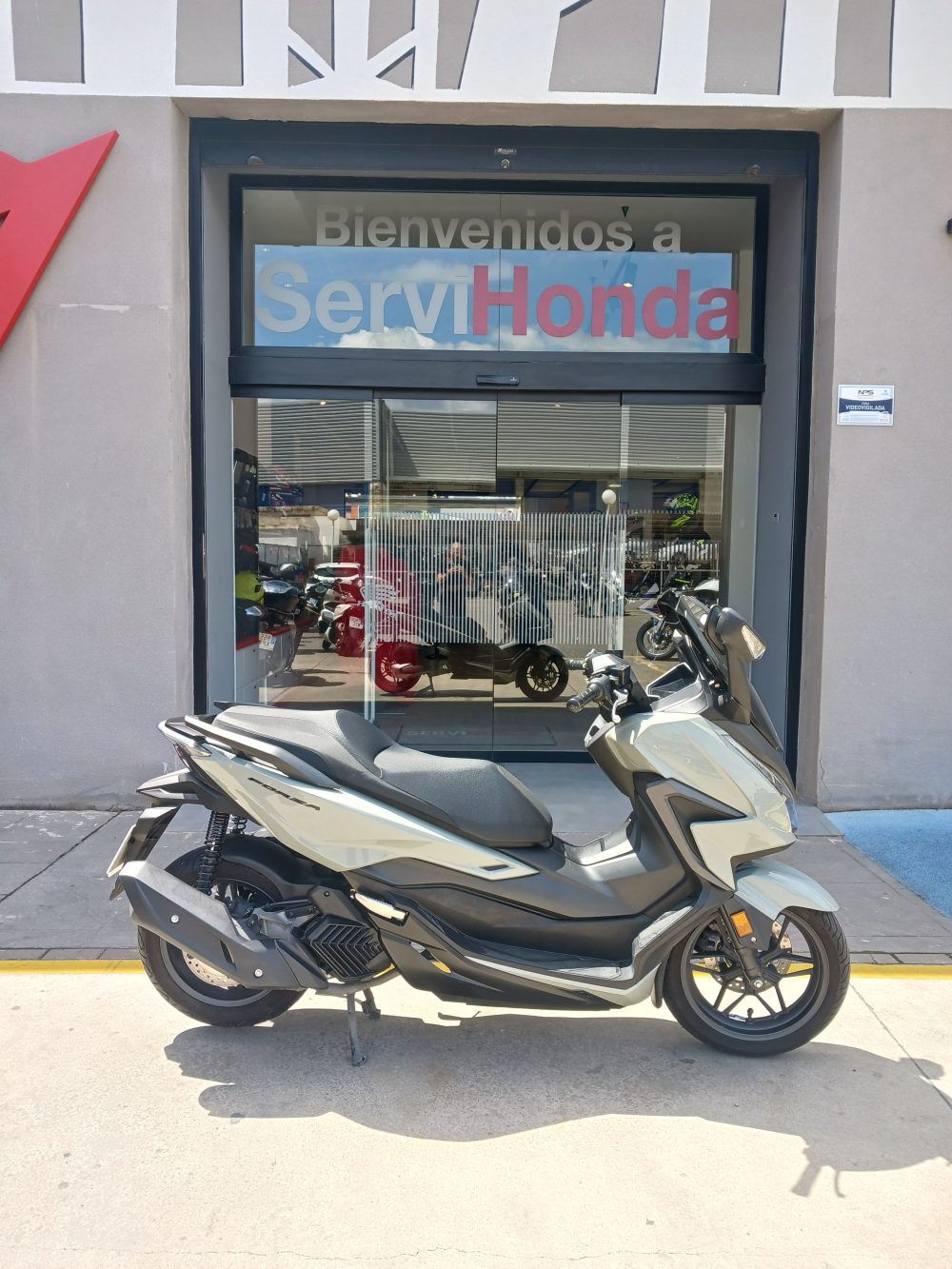 HONDA FORZA 125