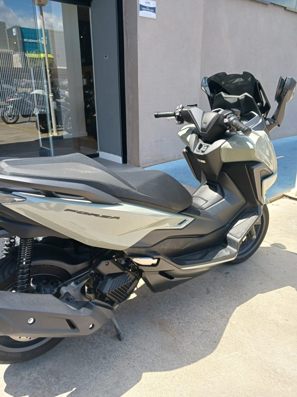 HONDA FORZA 125 - Imagen 3