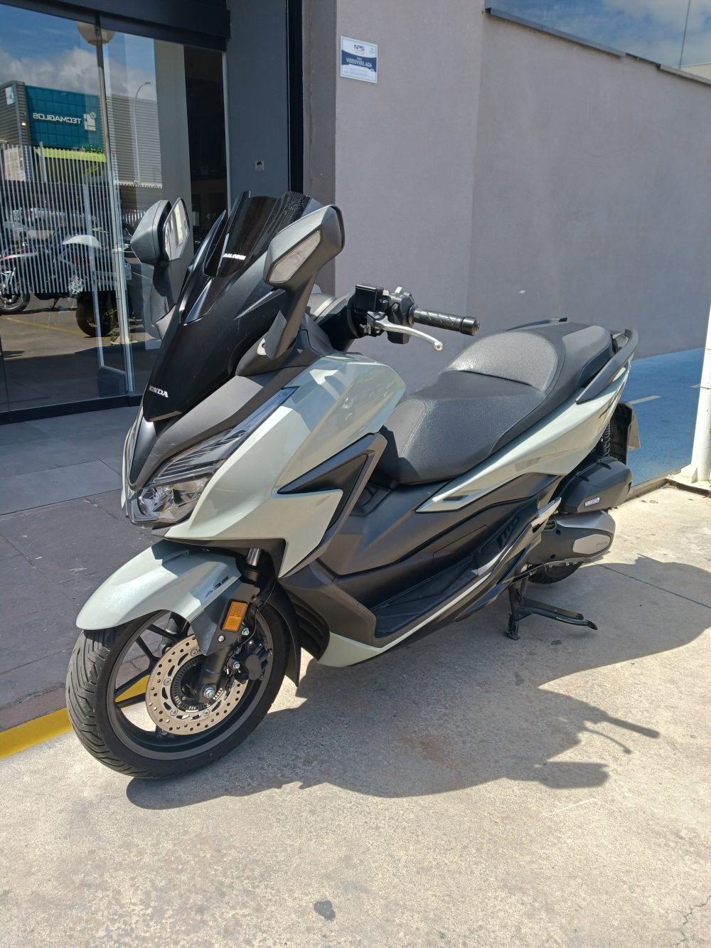 HONDA FORZA 125 - Imagen 5