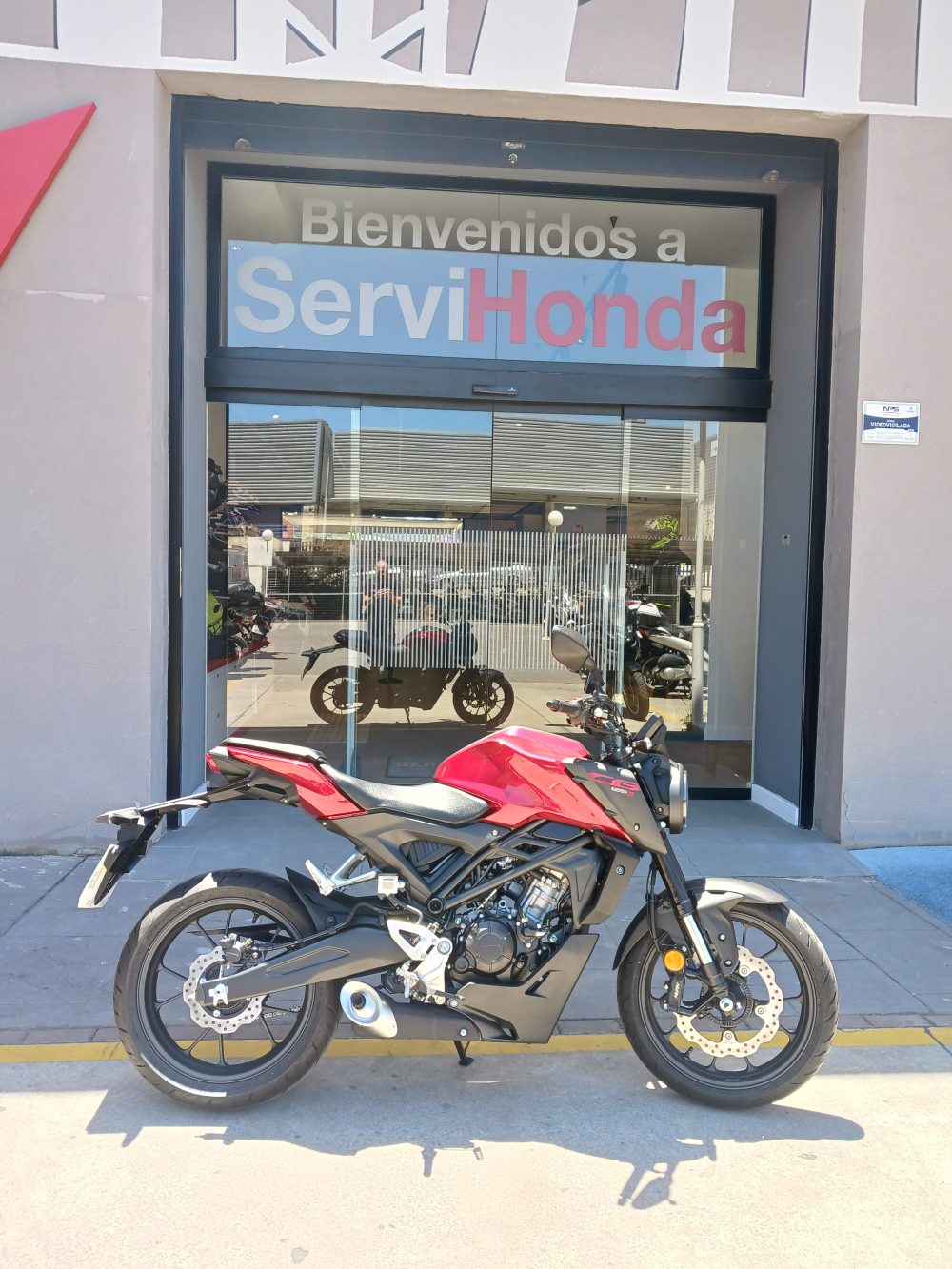 HONDA CB125R