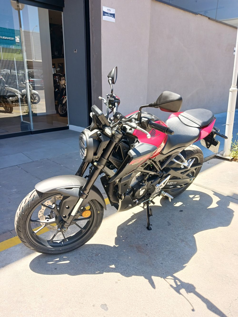 HONDA CB125R - Imagen 5